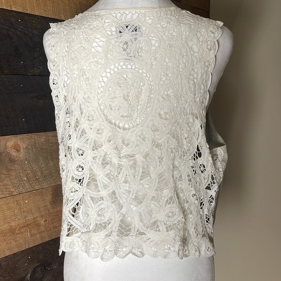 Chico’s Tan Beige Crochet Steampunk Vest Size Large - Picture 3 of 8